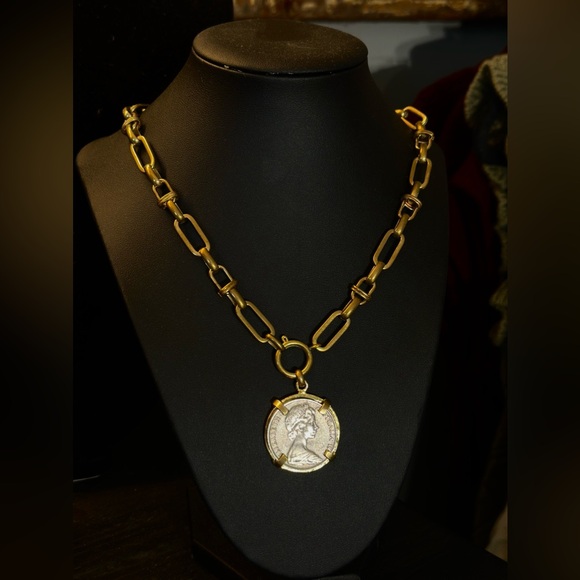 Jewelry | Vintage 198s Brass Chain With Queen Elizabeths Coin Pendant ...